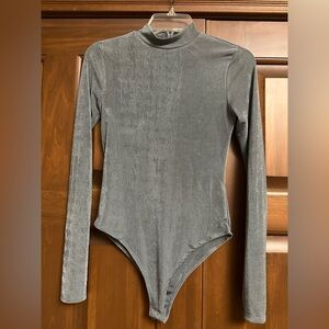 Forever 21 mock turtleneck bodysuit medium